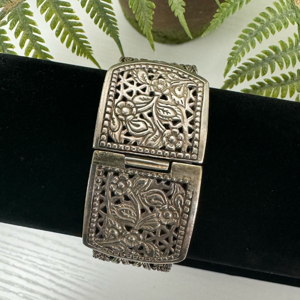 Gorgeous Vintage Sterling Bracelet